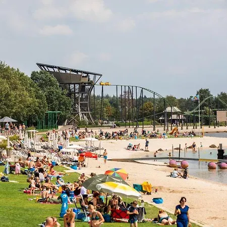Chalet Heische Tip In Zeeland, Noord-brabant Voor Max 3 Volwassenen En 2 Kinderen Зеландия